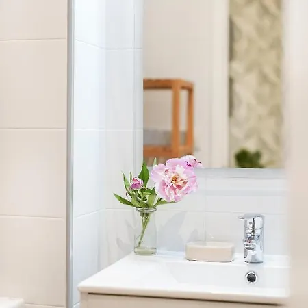 Apartamento De Diseno En El Centro Con Vistas *